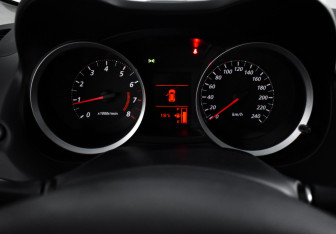 Подержанный автомобиль Mitsubishi Lancer Sedan 2010 года (16 фото)