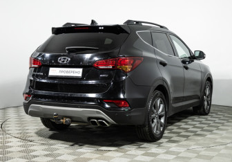 Подержанный автомобиль Hyundai Santa Fe 2017 года (5 фото)