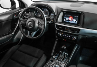 Подержанный автомобиль Mazda CX-5 2015 года (8 фото)