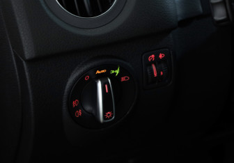 Подержанный автомобиль Volkswagen Tiguan 2011 года (13 фото)