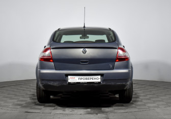 Подержанный автомобиль Renault Megane Sedan 2007 года (6 фото)