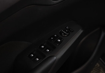 Подержанный автомобиль Hyundai Solaris Sedan 2019 года (13 фото)