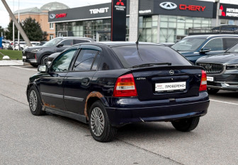 Подержанный автомобиль Opel Astra Hatchback 2003 года (6 фото)