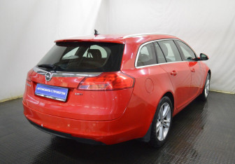 Подержанный автомобиль Opel Insignia Wagon 2012 года (5 фото)