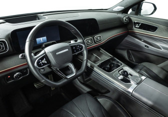 Подержанный автомобиль Jaecoo J8 2024 года (11 фото)