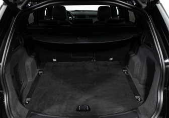 Подержанный автомобиль Land Rover Discovery Sport 2017 года (22 фото)