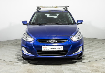 Подержанный автомобиль Hyundai Solaris Hatchback 2012 года (2 фото)