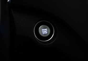 Подержанный автомобиль Hyundai Santa Fe 2016 года (20 фото)