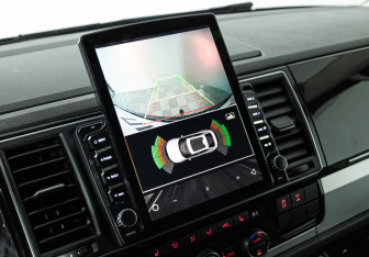 Подержанный автомобиль Volkswagen Multivan 2018 года (15 фото)