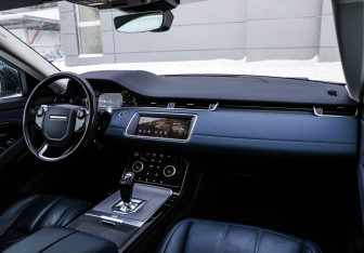 Подержанный автомобиль Land Rover Range Rover Evoque 2020 года (12 фото)