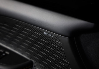 Подержанный автомобиль Changan UNI-V 2024 года (25 фото)