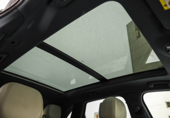 Подержанный автомобиль Porsche Cayenne 2019 года (30 фото)