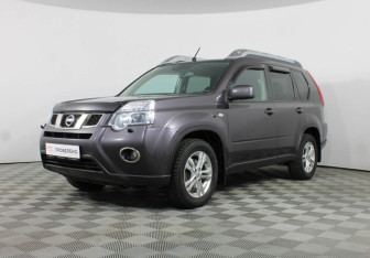 Подержанный автомобиль Nissan X-Trail 2012 года (1 фото)
