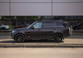 Подержанный автомобиль Land Rover Range Rover 2020 года (9 фото)
