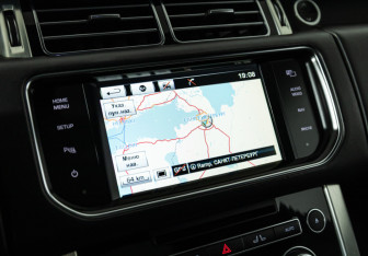 Подержанный автомобиль Land Rover Range Rover 2013 года (21 фото)