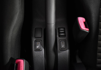 Подержанный автомобиль Suzuki SX4 Hatchback 2012 года (18 фото)