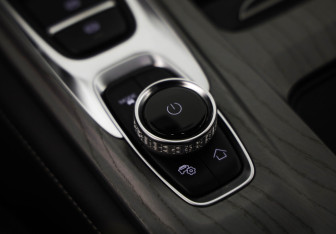 Подержанный автомобиль Chery Arrizo 8 2024 года (23 фото)