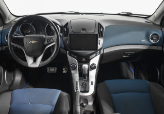 Подержанный автомобиль Chevrolet Cruze Sedan 2012 года (14 фото)