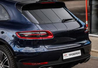 Подержанный автомобиль Porsche Macan 2016 года (12 фото)