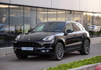 Подержанный автомобиль Porsche Macan 2016 года (3 фото)