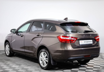 Подержанный автомобиль LADA (ВАЗ) Vesta Wagon 2018 года (7 фото)