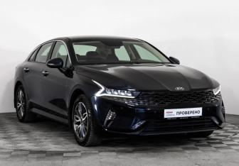 Подержанный автомобиль Kia K5 2021 года (4 фото)