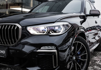 Подержанный автомобиль BMW X5 2019 года (2 фото)