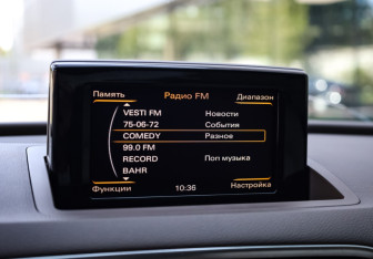 Подержанный автомобиль Audi Q3 2013 года (17 фото)