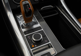 Подержанный автомобиль Land Rover Range Rover Sport 2019 года (24 фото)