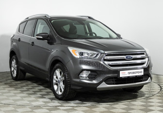 Подержанный автомобиль Ford Kuga 2017 года (3 фото)
