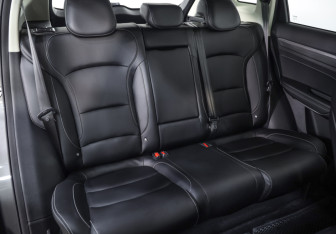 Подержанный автомобиль Geely Atlas Pro 2023 года (27 фото)