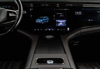 Подержанный автомобиль Exeed VX 2023 года (14 фото)