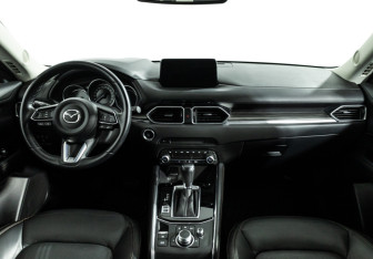 Подержанный автомобиль Mazda CX-5 2021 года (13 фото)