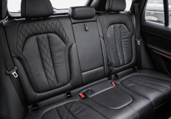 Подержанный автомобиль BMW X5 2019 года (32 фото)