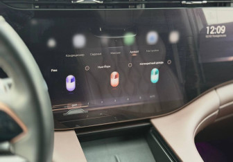 Подержанный автомобиль Exeed VX 2023 года (19 фото)