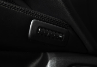 Подержанный автомобиль Infiniti QX60 2014 года (24 фото)