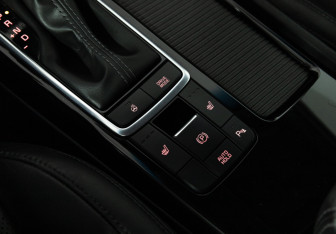 Подержанный автомобиль Kia Optima Sedan 2017 года (18 фото)