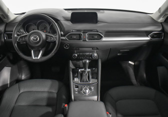 Подержанный автомобиль Mazda CX-5 2018 года (13 фото)