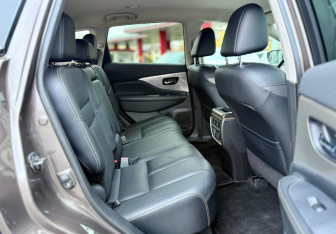 Подержанный автомобиль Nissan Murano Suv 2020 года (24 фото)