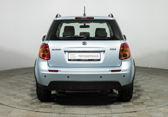 Подержанный автомобиль Suzuki SX4 Hatchback 2007 года (6 фото)