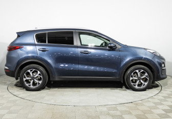Подержанный автомобиль Kia Sportage 2021 года (4 фото)
