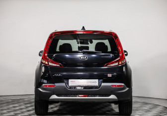 Подержанный автомобиль Kia Soul 2020 года (6 фото)