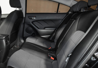 Подержанный автомобиль Kia Cerato Sedan 2018 года (12 фото)