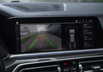 Подержанный автомобиль BMW X5 2020 года (20 фото)