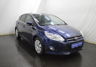 Подержанный автомобиль Ford Focus Hatchback 2013 года (3 фото)