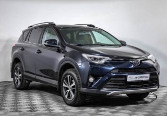 Подержанный автомобиль Toyota RAV4 2018 года (3 фото)
