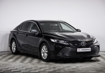 Подержанный автомобиль Toyota Camry Sedan 2018 года (3 фото)