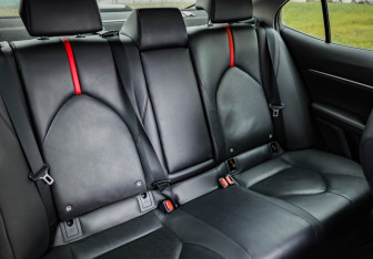 Подержанный автомобиль Toyota Camry Sedan 2021 года (31 фото)