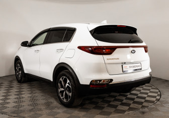 Подержанный автомобиль Kia Sportage 2020 года (7 фото)