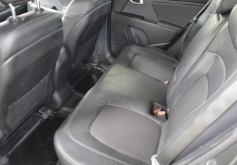Подержанный автомобиль Kia Sportage 2012 года (11 фото)